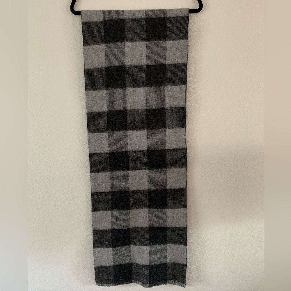 CASHMERES Double Sided Scarf Animal Plaid Print - Picture 12 of 16